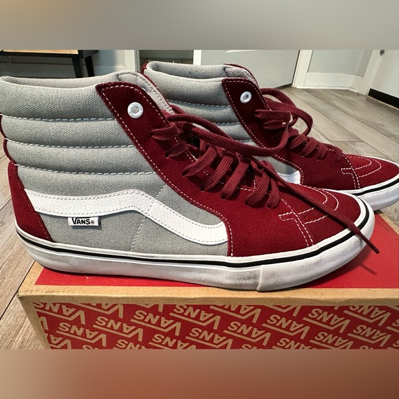 Men’s Vans Burgundy and Gray Sk8-Hi Sneakers - Picture 2 of 6